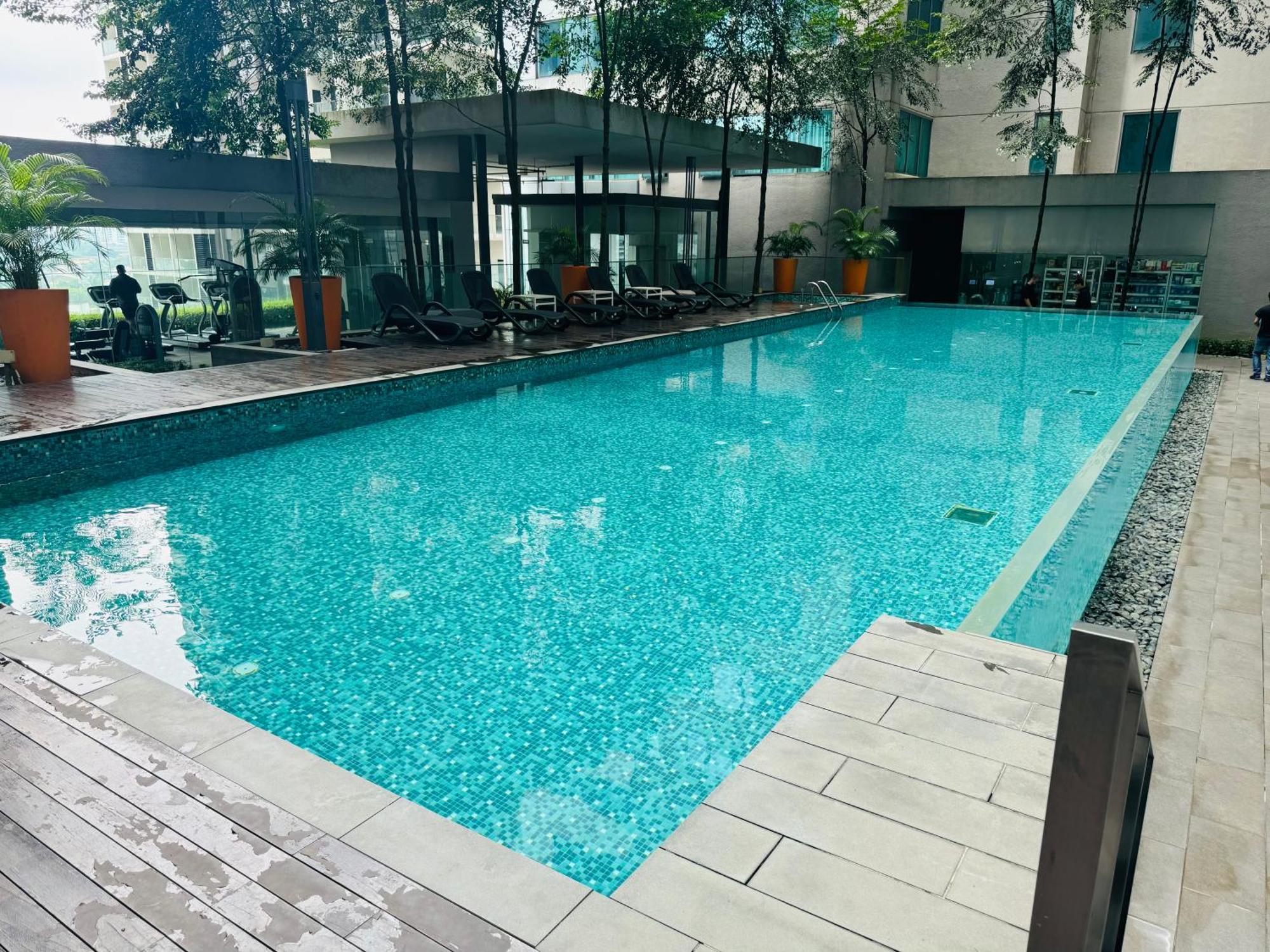 Summer Suites Klcc By Classy Kuala Lumpur Bagian luar foto