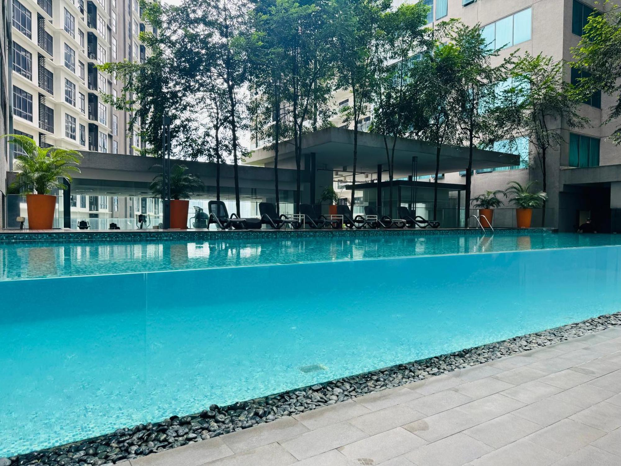 Summer Suites Klcc By Classy Kuala Lumpur Bagian luar foto