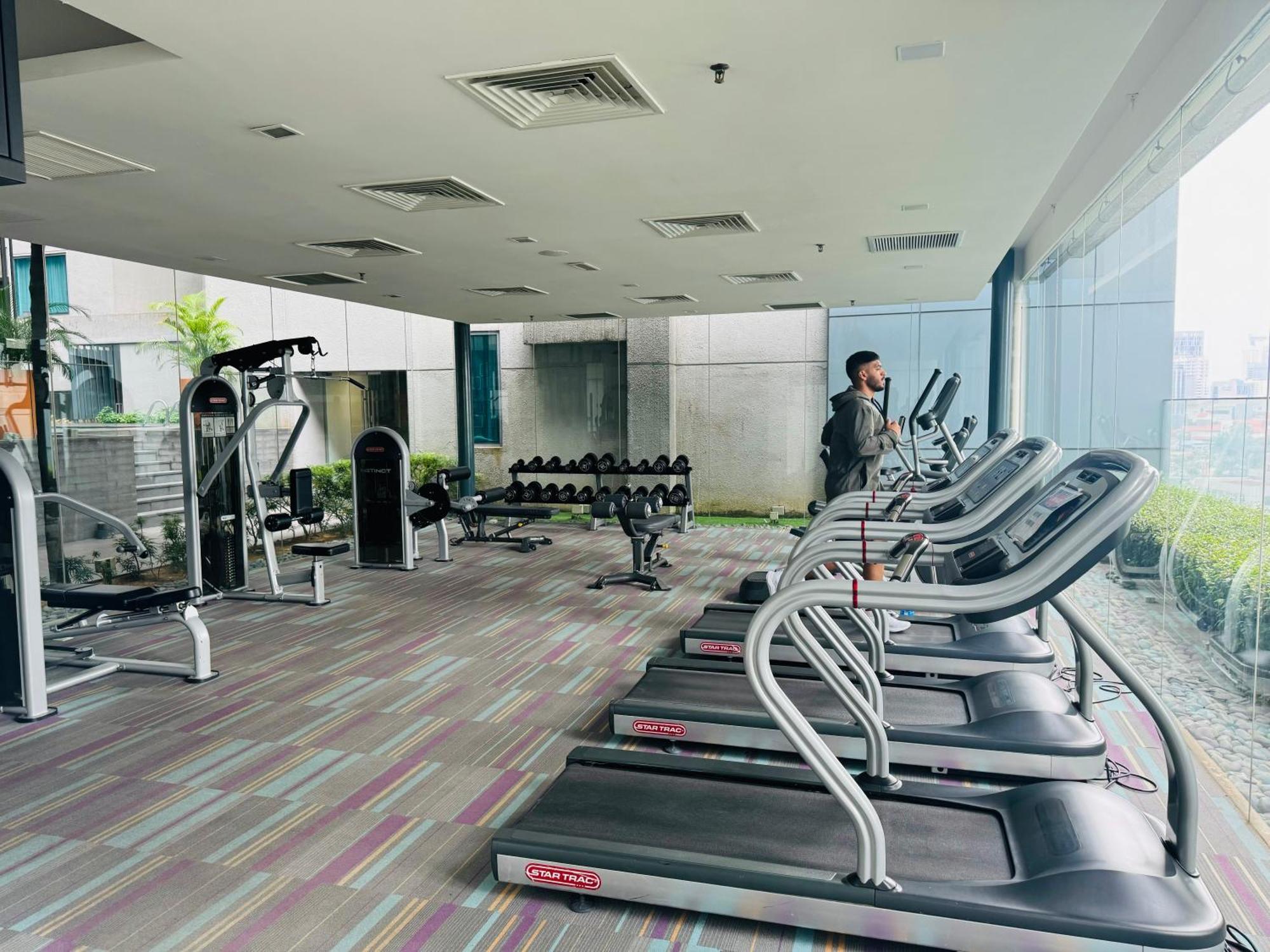 Summer Suites Klcc By Classy Kuala Lumpur Bagian luar foto