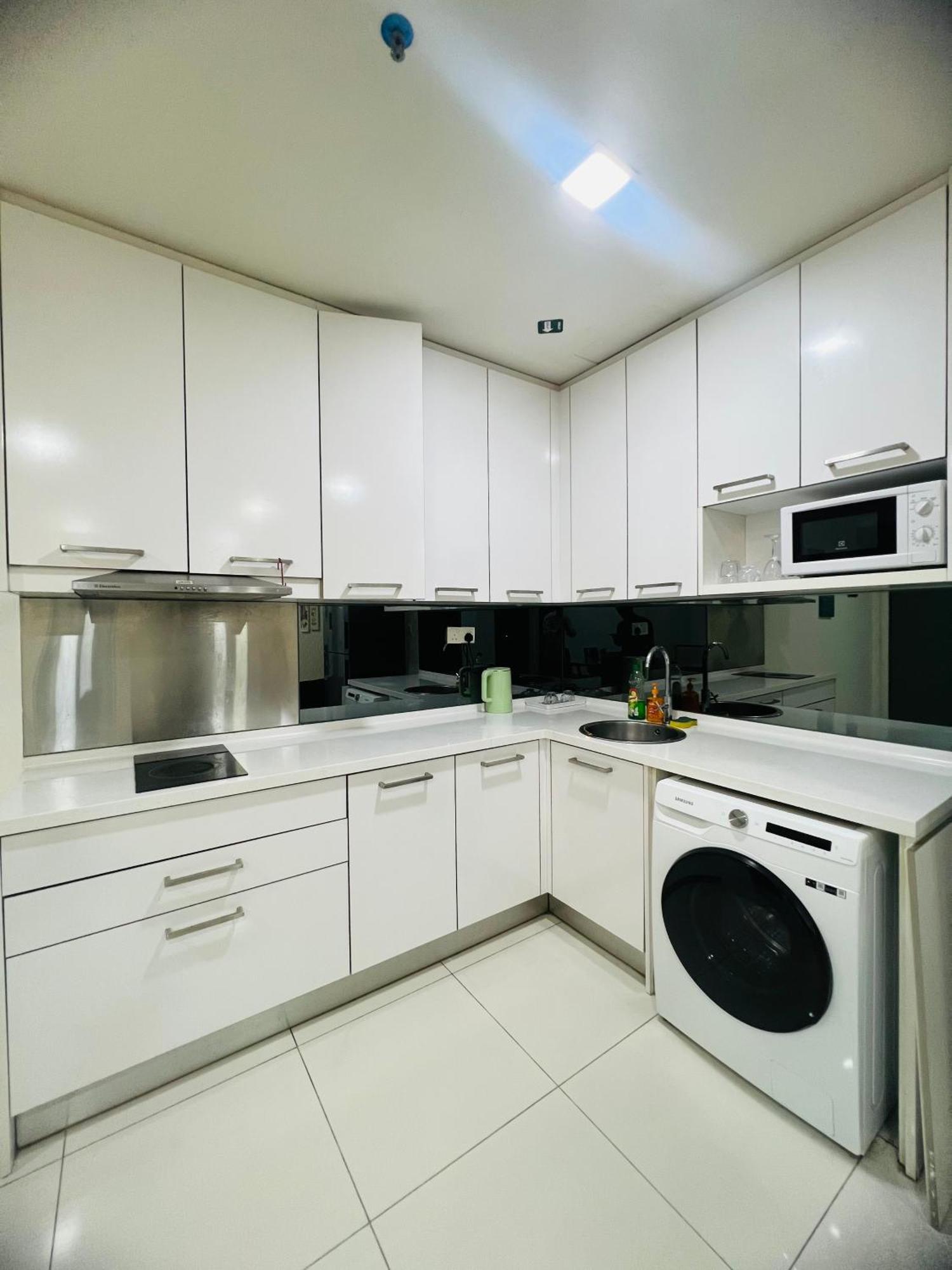 Summer Suites Klcc By Classy Kuala Lumpur Bagian luar foto