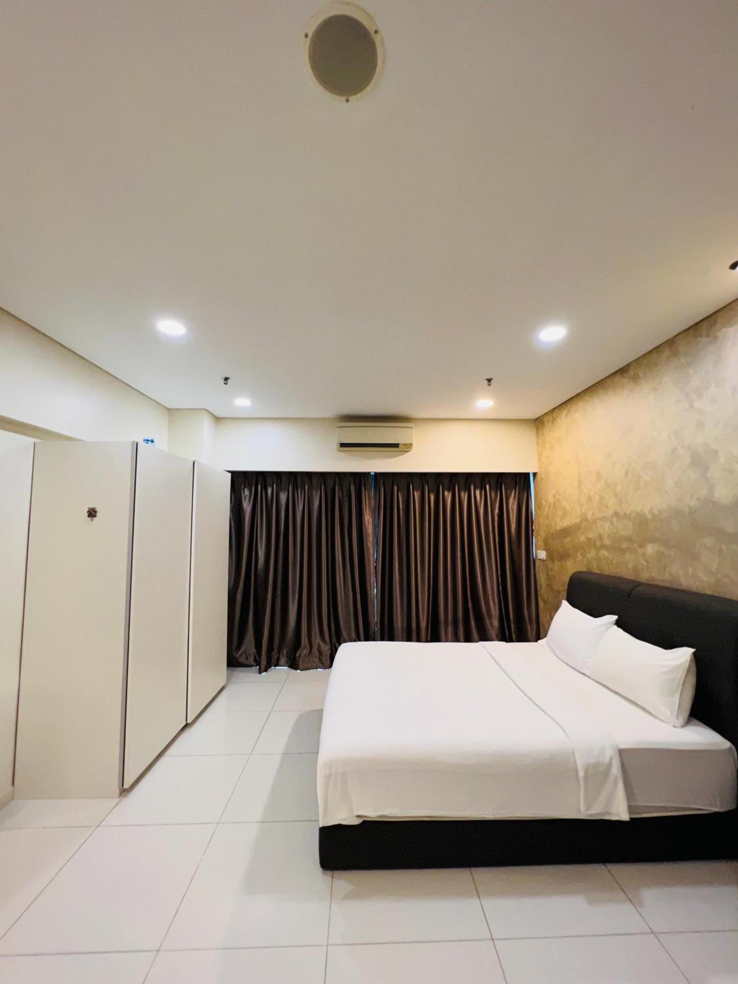 Summer Suites Klcc By Classy Kuala Lumpur Bagian luar foto
